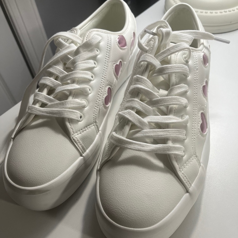 Sincerely Jules Sneakers, white with pink hearts.